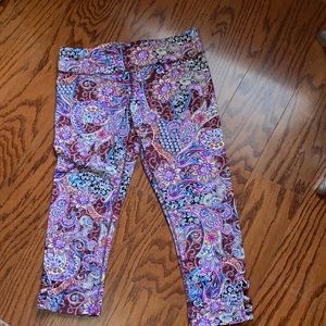 Alter’d States Super comfy cropped leggings